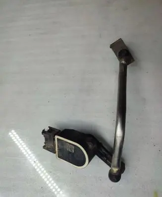 BMW 5 F10 F11 Headlight/headlamp level sensor 6860843