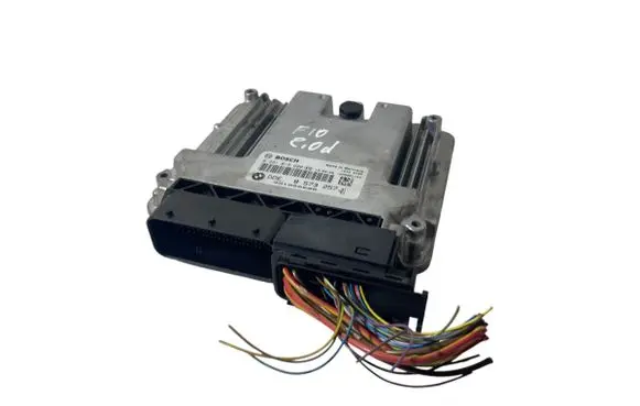 BMW 5 F10 F11 Engine control unit/module 8573257 1039S61193 0281019680