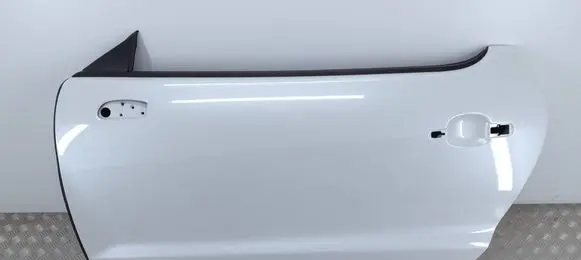 Door (2 Door Coupe)