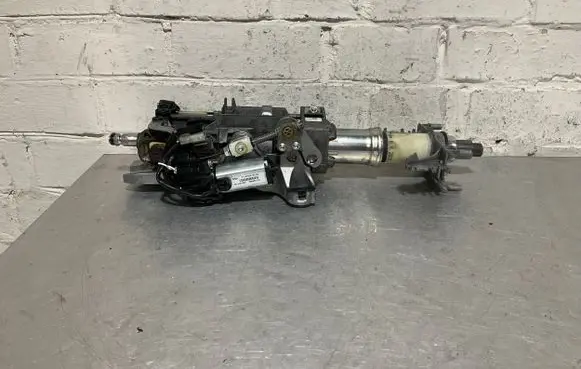 Steering wheel axle set