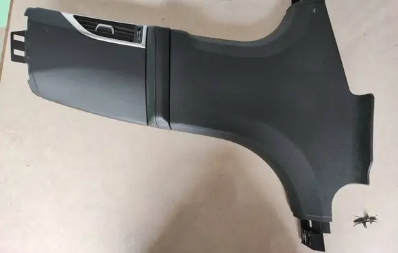 BMW 7 G11 G12 (B) pillar trim (bottom) 7355332