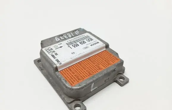 Audi A4 S4 B5 8D Airbag control unit/module 8D0959655L 0285001305