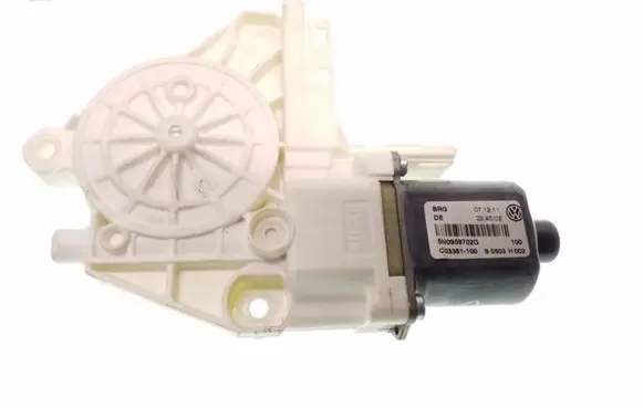 Volkswagen Tiguan Front door window regulator motor 5N0959702G 0130822467