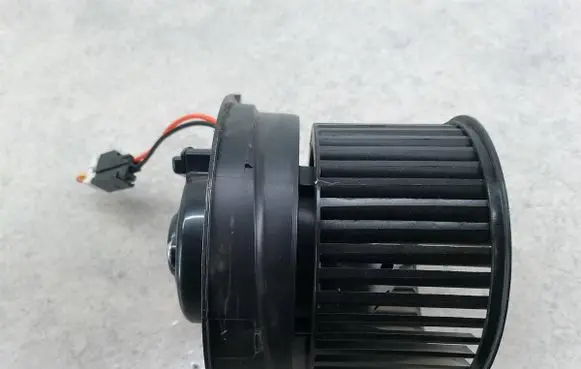 Nissan Qashqai+2 Heater fan/blower