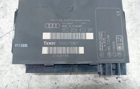 Audi A4 S4 B7 8E 8H Comfort/convenience module
