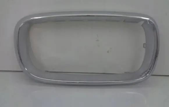 BMW X5 E70 Front bumper upper radiator grill 7309775