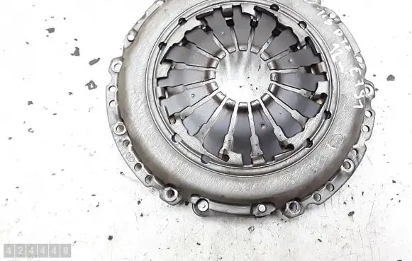 Opel Astra H Pressure plate 122041710
