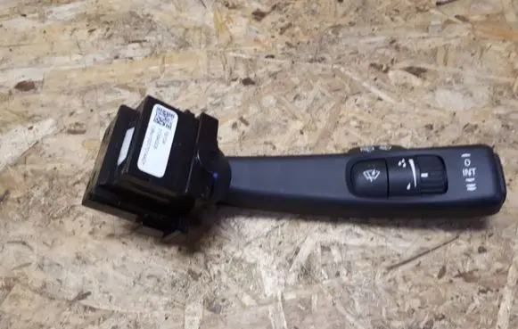 Volvo XC60 Wiper control stalk 31394008