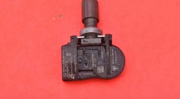 Tesla Model S Sensor 1074812-00-B