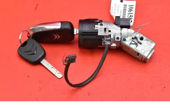 Citroen C4 II Picasso Ignition lock N0502455