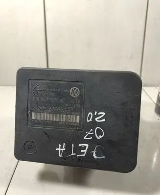Volkswagen Jetta V ABS Pump 1K0614517AE