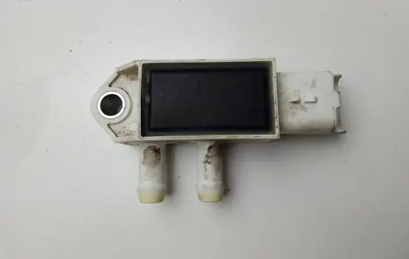 Nissan Navara D23 Exhaust gas pressure sensor 227701177R