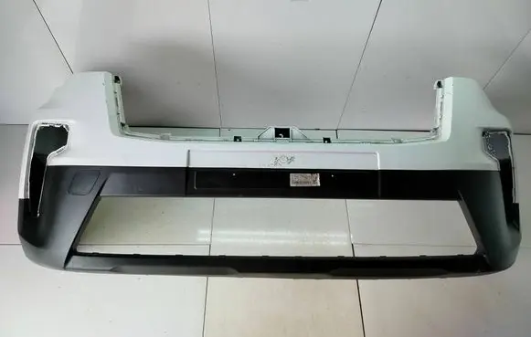 Nissan NV300 Front bumper 620222832R