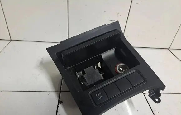 Volkswagen Jetta V Car ashtray 1K0857961 APP219