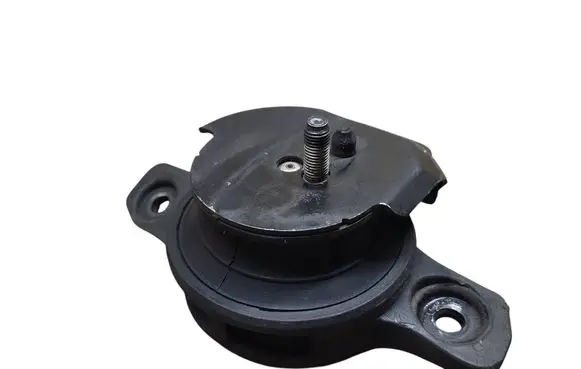Subaru Forester SH Engine mount bracket 