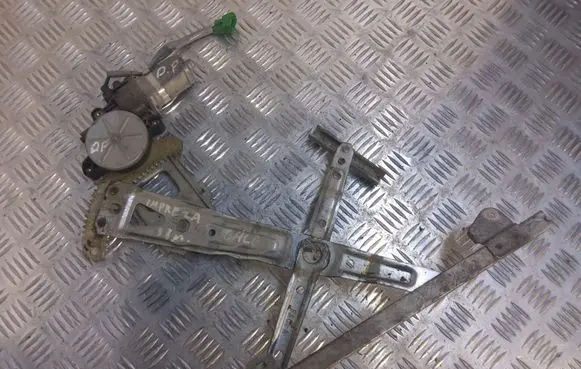 Subaru Impreza I Rear door window regulator with motor