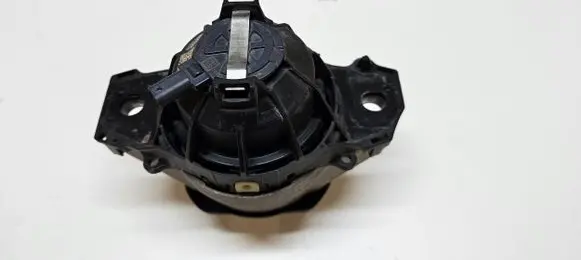 Jeep Grand Cherokee WL Engine mount bracket 68375806AE