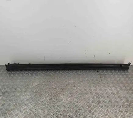 Mazda CX-30 Sill DFR551P41