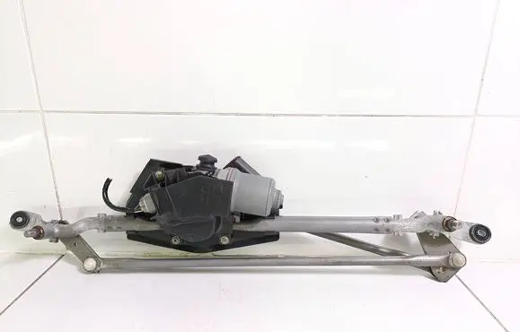 Front wiper linkage and motor