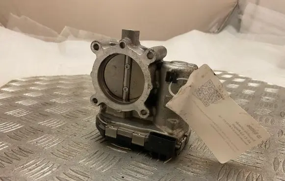 Mercedes-Benz GLA W156 Throttle valve A2701410025