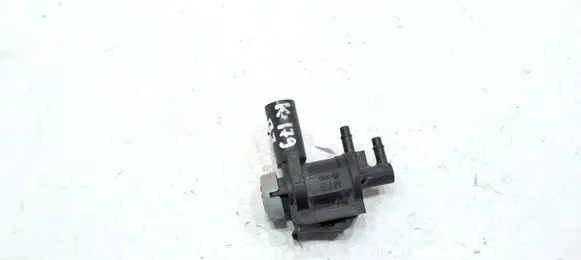 Volkswagen PASSAT B7 Turbo solenoid valve 1K0906283A