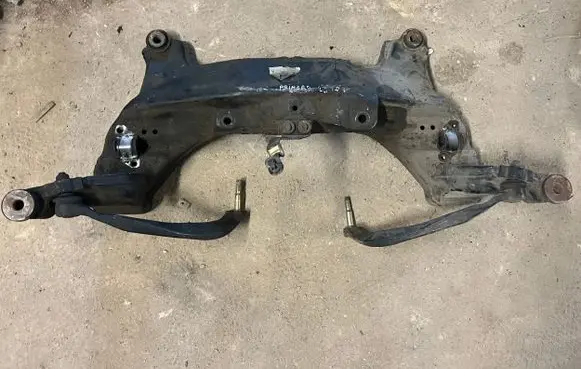 Nissan Primera Front subframe