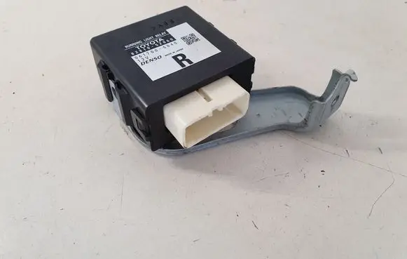 Toyota Urban Cruiser (XP110) Light module LCM 8281052060