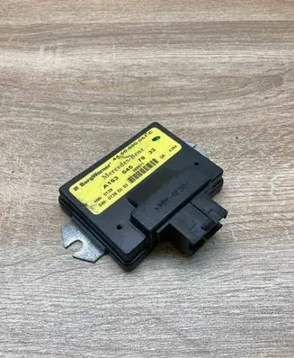 Mercedes-Benz ML W163 Transfer box differential control unit A1635457932