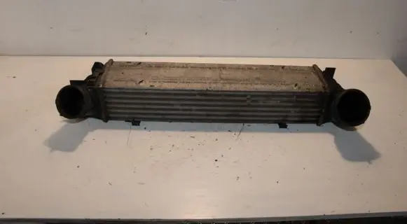 BMW 3 E90 E91 Intercooler radiator 7798788