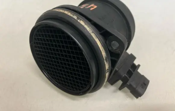 Volvo S80 Mass air flow meter 31459405 30677999 0281002730