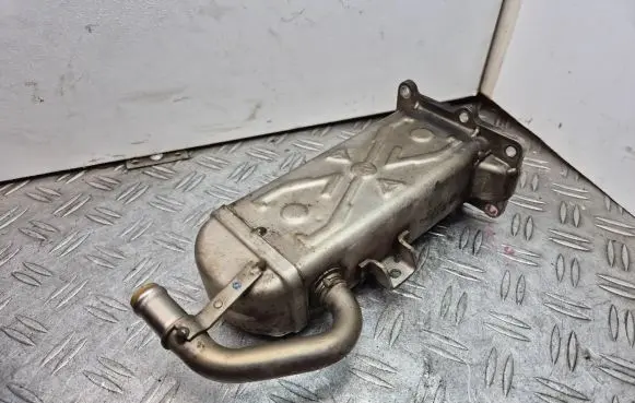 Skoda Octavia Mk2 (1Z) EGR valve cooler 03L131512BJ