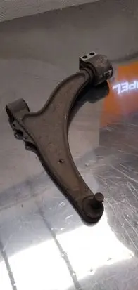 Opel Insignia A Front lower control arm/wishbone 22792989