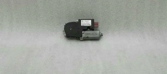Mercedes-Benz CLS C218 X218 Sunroof motor/actuator A2188200142