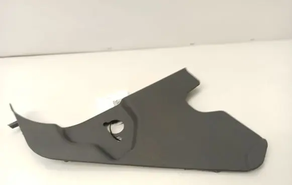 Foot area side trim