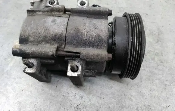 Hyundai Santa Fe Air conditioning (A/C) compressor (pump)