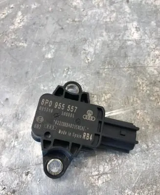 Audi A4 S4 B6 8E 8H Airbag deployment crash/impact sensor 8P0955557