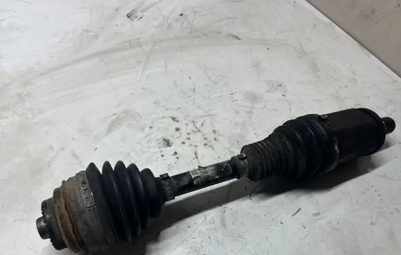 BMW X1 E84 Front driveshaft 7591681
