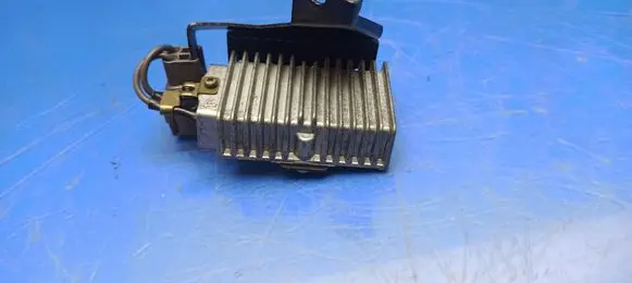 Lexus SC 430 Fuel pump relay 2308050110 1961700460