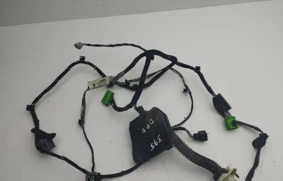 Volvo XC90 Front door wiring loom D8697913001