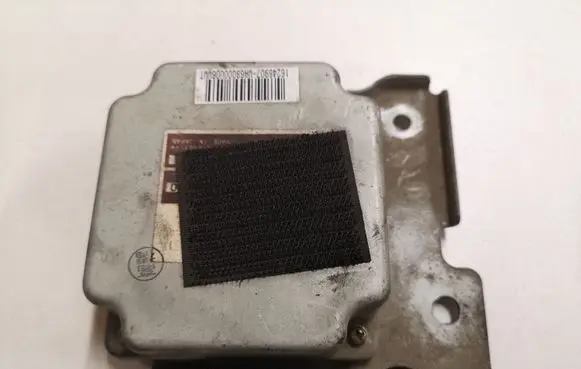 Nissan X-Trail T30 Torque split ecu control unit/module 41650EQ070 A68000U06 16246907