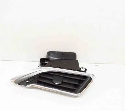 Peugeot 2008 I Dashboard air vent grill cover trim 9673131677