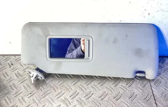 Toyota Land Cruiser (J150) Sun visor 