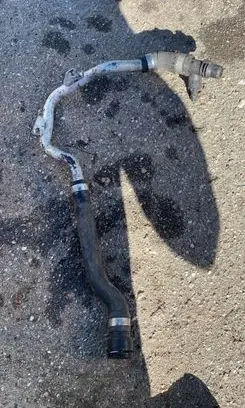 BMW X5 F15 Engine coolant pipe/hose 8573157