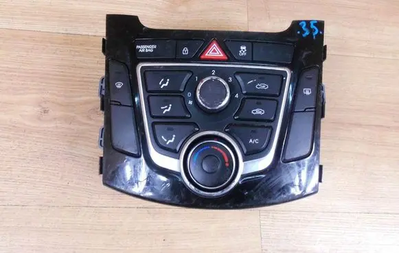 Hyundai i30 Climate control unit 97250A6040GU 97250A6040