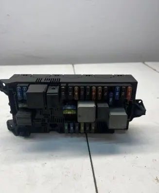Mercedes-Benz E W211 Fuse box set A2115457701