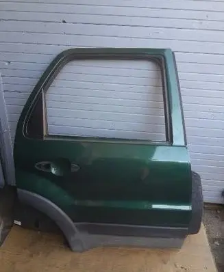 Ford Maverick Rear door