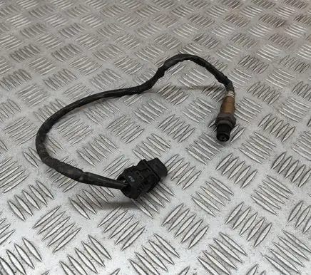 Volkswagen PASSAT B7 Lambda probe sensor 03L906262 0281004085