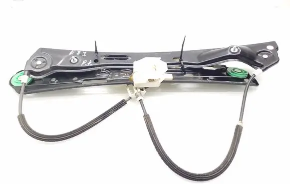BMW 1 E81 E87 Front window lifting mechanism without motor 7067795S 7138465E