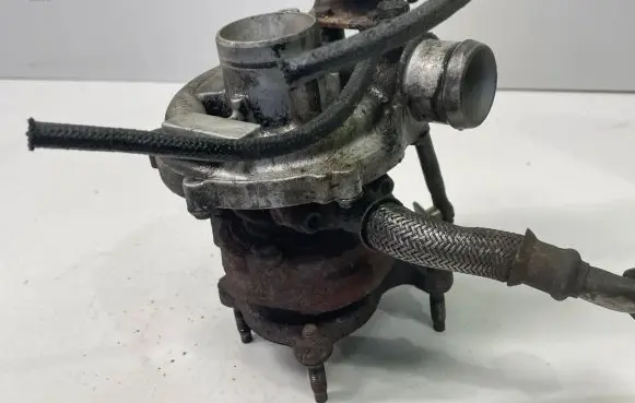 Audi A2 Turbo 045145701