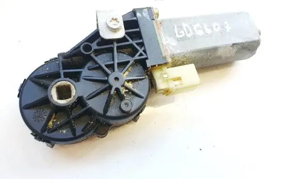BMW 7 E65 E66 Seat adjustment motor 8316668 0390201972
